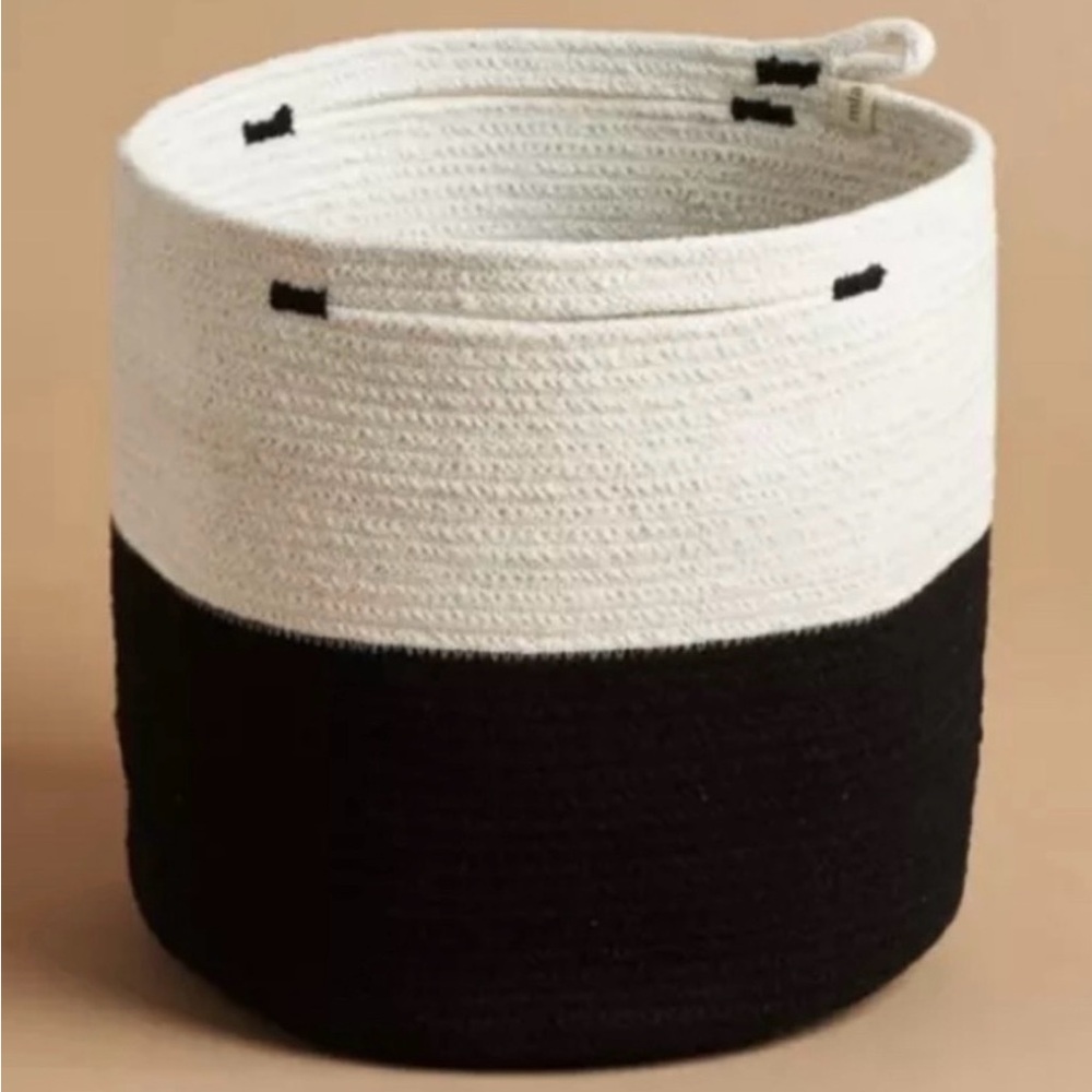 NWOT Mia Melange White & Black Foldable 100% Cotton Basket D 9in x H 9in